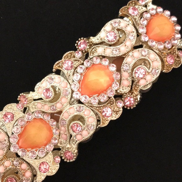 Jewelry - Ornate Colored Gemstone Stretch Bracelet